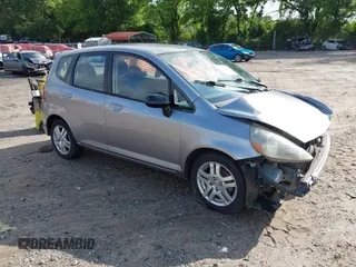 2008 Honda Fit Sport z VIN JHMGD386X8S023944, wystawiony jako IAAI lot #42319360 z przebiegiem 186 134 mil mil oraz . Historia ofert i sprzedaży dostępna na DreamBid. Obrazek 1.
