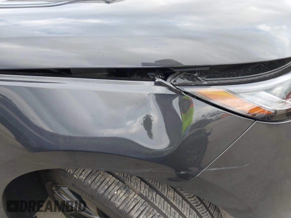 2025 Land Rover Range Rover Sport z VIN SAL1L9E45SA423111, wystawiony jako IAAI lot #42090141 z przebiegiem 4 668 mil mil oraz . Historia ofert i sprzedaży dostępna na DreamBid. Obrazek 18.