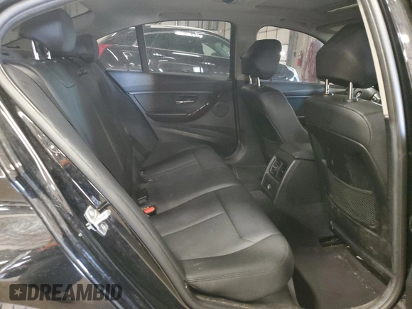 2013 BMW 3 Series 328i xDrive with VIN WBA3B3C55DF534160, listed as a Copart auction lot 47468195 with 216,892 mi miles and Clean title. Bid and sale history available at DreamBid. Image 10.