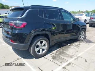 2021 Jeep Compass Latitude with VIN 3C4NJDBB5MT562400, listed as a IAAI auction lot 41996711 with 20,011 mi miles and . Bid and sale history available at DreamBid. Image 4.