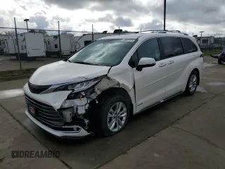 2021 Toyota Sienna Limited with VIN 5TDZRKEC2MS026940, listed as a Copart auction lot 48957675 with 34,539 mi miles and Salvage Title. Bid and sale history available at carsss.com. Image 1.
