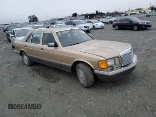 1986 Mercedes-Benz 420 420SEL with VIN WDBCA35D8GA273147, listed as a Copart auction lot 86555544 with 111,782 mi miles and Salvage Title. Bid and sale history available at carsss.com. Image 4.