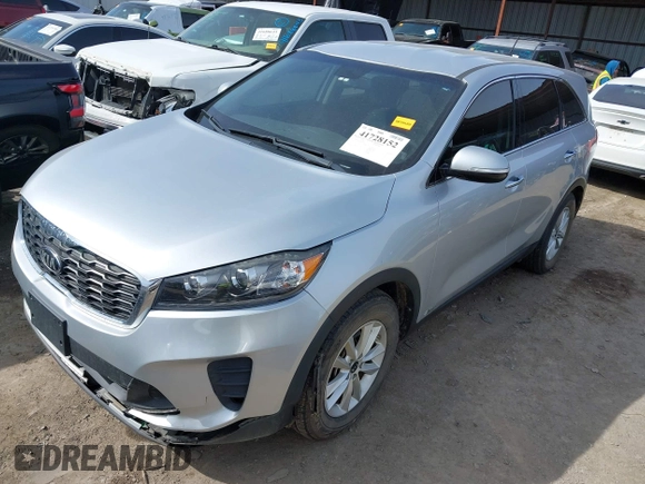 2019 Kia Sorento LX V6 with VIN 5XYPGDA56KG449546, listed as a IAAI auction lot 41728152 with 109,507 mi miles. Bid and sale history available at carsss.com. Image 18.