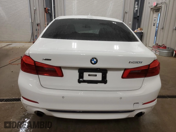 2018 BMW 5 Series 530i xDrive with VIN WBAJA7C50JWA72008, listed as a Copart auction lot 84822624 with Not Provided miles and Salvage Title. Bid and sale history available at carsss.com. Image 6.