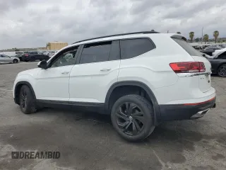 2022 Volkswagen Atlas SE with VIN 1V2JR2CA6NC544260, listed as a Copart auction lot 53552205 with 29,991 mi miles and Salvage title. Bid and sale history available at DreamBid. Image 2.