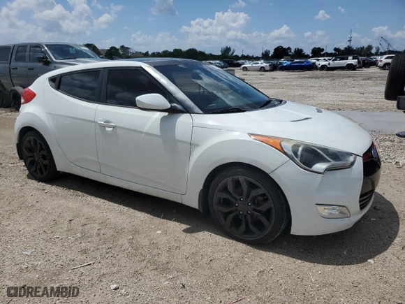 2013 Hyundai Veloster RE:MIX with VIN KMHTC6AD7DU156104, listed as a Copart auction lot 51266135 with 104,374 mi miles and Clean Title. Bid and sale history available at carsss.com. Image 4.