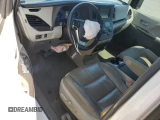 2015 Toyota Sienna XLE with VIN 5TDYK3DC1FS612491, listed as a Copart auction lot 53673815 with 169,306 mi miles and Salvage Title. Bid and sale history available at DreamBid. Image 8.