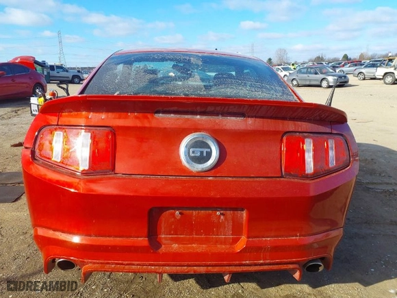 2010 Ford Mustang GT with VIN 1ZVBP8CH0A5134495, listed as a IAAI auction lot 41233584 with 61,267 mi miles. Bid and sale history available at carsss.com. Image 16.