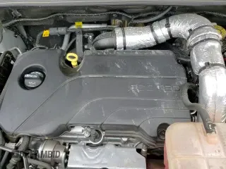 2022 Chevrolet Trax LS z VIN KL7CJKSM3NB544085, wystawiony jako Copart lot #68009885 z przebiegiem 65 581 mil mil oraz Szkoda całkowita • Salvage title. Historia ofert i sprzedaży dostępna na DreamBid. Obrazek 15.