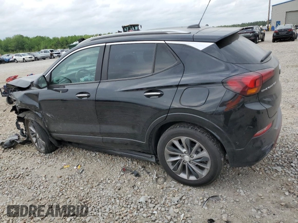 2020 Buick Encore GX Select z VIN KL4MMDSL6LB096756, wystawiony jako Copart lot #53494315 z przebiegiem 109 932 mil mil oraz Szkoda całkowita • Salvage title. Historia ofert i sprzedaży dostępna na DreamBid. Obrazek 2.