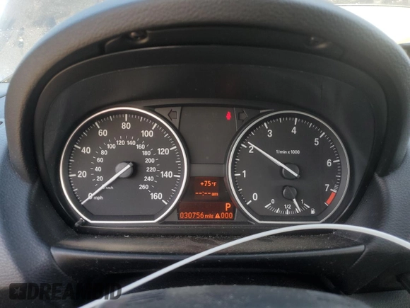 2009 BMW 1 Series 128i with VIN WBAUN13529VH81121, listed as a Copart auction lot 77849094 with 30,756 mi miles and Salvage Title. Bid and sale history available at DreamBid. Image 9.