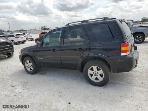 2007 Ford Escape Hybrid with VIN 1FMCU59H67KA05589, listed as a Copart auction lot 47622675 with 197,186 mi miles and Salvage Title. Bid and sale history available at carsss.com. Image 2.