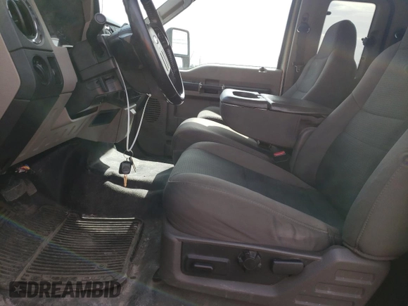 2010 Ford F-250 XL with VIN 1FTSX2B57AEA94424, listed as a Copart auction lot 52592675 with 243,149 mi miles and Salvage title. Bid and sale history available at DreamBid. Image 7.