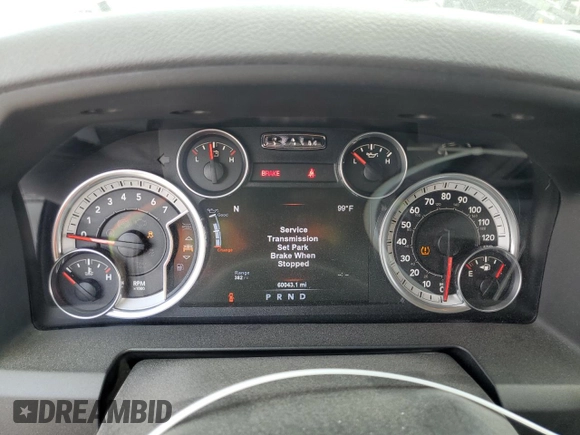 2015 Ram 1500 Outdoorsman z VIN 1C6RR7LG0FS733717, wystawiony jako Copart lot #62063864 z przebiegiem 60 043 mil mil oraz Szkoda całkowita • Salvage title. Historia ofert i sprzedaży dostępna na DreamBid. Obrazek 9.