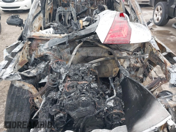 2024 Audi Q5 S line Premium z VIN WA1GAAFY9R2007121, wystawiony jako IAAI lot #41516916 z przebiegiem 15 mil mil oraz . Historia ofert i sprzedaży dostępna na DreamBid. Obrazek 10.