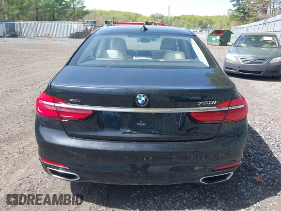2018 BMW 7 Series ALPINA B7 xDrive with VIN WBA7F2C53JG423869, listed as a IAAI auction lot 41126241 with 70,760 mi miles. Bid and sale history available at carsss.com. Image 16.
