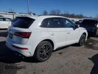 2021 Audi SQ5 Premium Plus with VIN WA1B4AFYXM2027503, listed as a Copart auction lot 49532945 with 68,674 mi miles and Salvage Title. Bid and sale history available at carsss.com. Image 3.