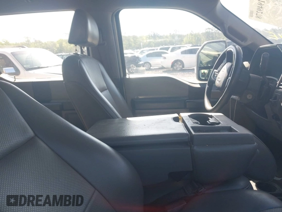 2019 Ford Super Duty F-250 SRW XL with VIN 1FT7W2A60KEC73618, listed as a IAAI auction lot 41949278 with 190,454 mi miles. Bid and sale history available at carsss.com. Image 5.