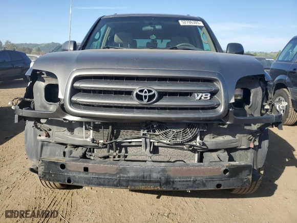 2004 Toyota Sequoia SR5 with VIN 5TDZT34A94S237866, listed as a Copart auction lot 52786305 with 184,678 mi miles and Salvage Title. Bid and sale history available at carsss.com. Image 5.