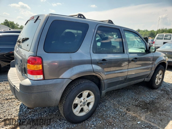 2005 Ford Escape XLT with VIN 1FMYU93135DA09027, listed as a Copart auction lot 63322395 with 144,020 mi miles and Clean title. Bid and sale history available at DreamBid. Image 3.