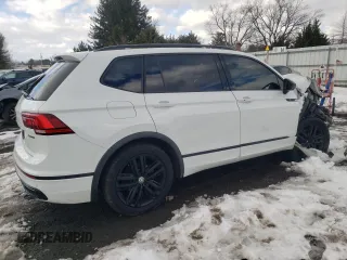 2022 Volkswagen Tiguan SE R-Line Black z VIN 3VV8B7AX7NM025503, wystawiony jako Copart lot #88297105 z przebiegiem 37 580 mil mil oraz Szkoda całkowita • Salvage title. Historia ofert i sprzedaży dostępna na DreamBid. Obrazek 3.