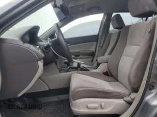 2009 Honda Accord LX-P z VIN 1HGCP26439A160381, wystawiony jako Copart lot #60376645 z przebiegiem 134 322 mil mil oraz Czysty tytuł • Clean title. Historia ofert i sprzedaży dostępna na DreamBid. Obrazek 7.
