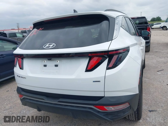2024 Hyundai Tucson SEL with VIN 5NMJBCDE1RH295953, listed as a IAAI auction lot 42140368 with 39,024 mi miles. Bid and sale history available at carsss.com. Image 16.