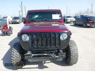 2021 Jeep Gladiator Willys z VIN 1C6HJTAG0ML536455, wystawiony jako IAAI lot #41702393 z przebiegiem 90 644 mil mil oraz . Historia ofert i sprzedaży dostępna na DreamBid. Obrazek 12.