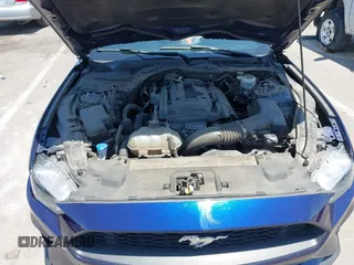 2020 Ford Mustang EcoBoost z VIN 1FA6P8TH7L5182508, wystawiony jako IAAI lot #42621368 z przebiegiem 75 597 mil mil oraz . Historia ofert i sprzedaży dostępna na DreamBid. Obrazek 10.