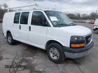 2016 GMC Savana Cargo Van with VIN 1GTW7AFF8G1194935, listed as a IAAI auction lot 41843488 with 164,441 mi miles. Bid and sale history available at carsss.com. Image 1.