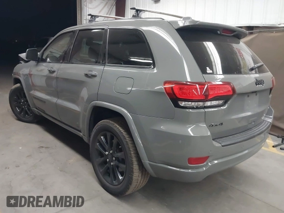 2020 Jeep Grand Cherokee Altitude z VIN 1C4RJFAG0LC163818, wystawiony jako IAAI lot #42009857 z przebiegiem 77 843 mil mil oraz . Historia ofert i sprzedaży dostępna na DreamBid. Obrazek 3.