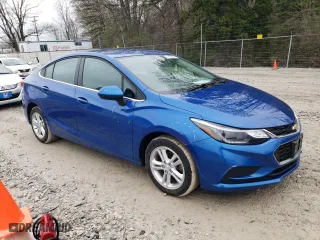 2018 Chevrolet Cruze LT with VIN 1G1BE5SM0J7160579, listed as a Copart auction lot 52565595 with 40,675 mi miles and Salvage Title. Bid and sale history available at carsss.com. Image 4.