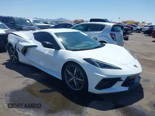 2020 Chevrolet Corvette 2LT z VIN 1G1Y72D43L5111441, wystawiony jako IAAI lot #42185374 z przebiegiem 13 143 mil mil oraz . Historia ofert i sprzedaży dostępna na DreamBid. Obrazek 1.