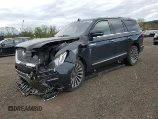 2019 Lincoln Navigator Reserve z VIN 5LMJJ2LT7KEL13810, wystawiony jako Copart lot #54428105 z przebiegiem 112 010 mil mil oraz Szkoda całkowita • Salvage title. Historia ofert i sprzedaży dostępna na DreamBid. Obrazek 1.