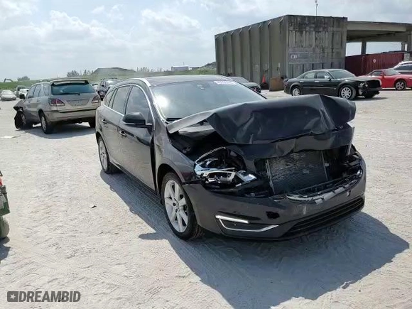 2017 Volvo V60 Premier with VIN YV140MEK6H1331751, listed as a Copart auction lot 43836953 with 43,856 mi miles. Bid and sale history available at carsss.com. Image 11.