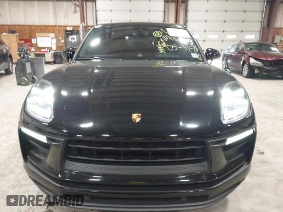 2022 Porsche Macan with VIN WP1AA2A54NLB11338, listed as a IAAI auction lot 42476948 with 34,906 mi miles and . Bid and sale history available at DreamBid. Image 12.