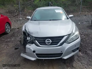 2016 Nissan Altima 2.5 SL with VIN 1N4AL3AP8GC277762, listed as a IAAI auction lot 41866636 with 85,498 mi miles. Bid and sale history available at carsss.com. Image 6.