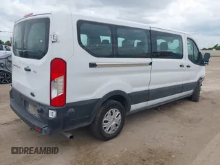 2024 Ford Transit Passenger XL с VIN 1FBAX2Y89RKA83438, выставлен на аукционе IAAI как лот 42670393 с пробегом 29 227 миль миль и . История ставок и продаж доступна на DreamBid. Изображение 4.
