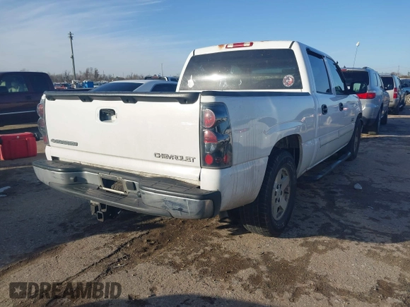 2005 Chevrolet Silverado 1500 LS z VIN 2GCEC13T851362243, wystawiony jako IAAI lot #41473828 z przebiegiem 278 628 mil mil oraz . Historia ofert i sprzedaży dostępna na DreamBid. Obrazek 4.