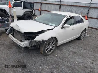 2011 Ford Fusion SE with VIN 3FAHP0HA2BR308274, listed as a IAAI auction lot 41519196 with 96,432 mi miles. Bid and sale history available at carsss.com. Image 2.