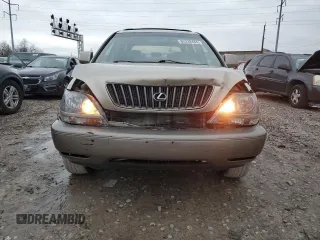 2000 Lexus RX 300 with VIN JT6HF10U6Y0138235, listed as a Copart auction lot 82230484 with 241,203 mi miles and Salvage Title. Bid and sale history available at carsss.com. Image 5.