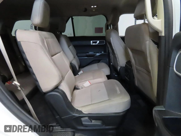 2022 Ford Explorer with VIN 1FMSK8BB6NGB31749, listed as a Copart auction lot 45394945 with 16,168 mi miles and Salvage Title. Bid and sale history available at carsss.com. Image 6.