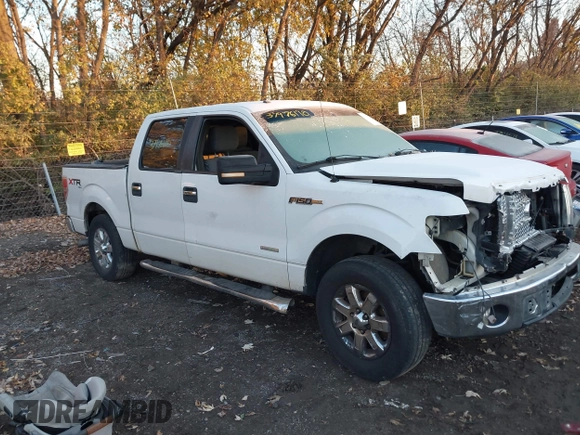 2013 Ford F-150 XL with VIN 1FTFW1ET8DFB46800, listed as a IAAI auction lot 37976110 with 152,173 mi miles. Bid and sale history available at carsss.com. Image 1.