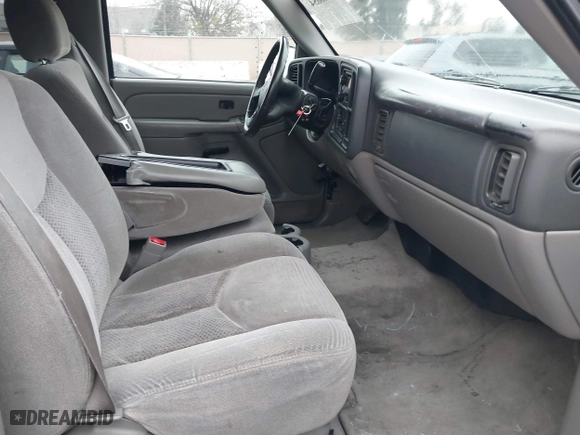 2004 Chevrolet Tahoe LS with VIN 1GNEC13T64J195165, listed as a IAAI auction lot 41446654 with 351,992 mi miles. Bid and sale history available at carsss.com. Image 5.