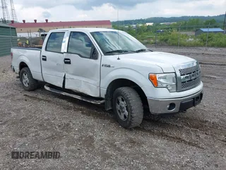 2014 Ford F-150 XL z VIN 1FTFW1EF5EKD72960, wystawiony jako IAAI lot #42430343 z przebiegiem 226 842 mil mil oraz . Historia ofert i sprzedaży dostępna na DreamBid. Obrazek 1.