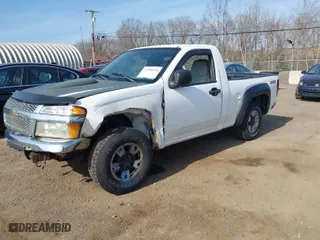 2005 Chevrolet Colorado Z85 with VIN 1GCCS148858117475, listed as a IAAI auction lot 41800558 with 90,501 mi miles. Bid and sale history available at carsss.com. Image 2.