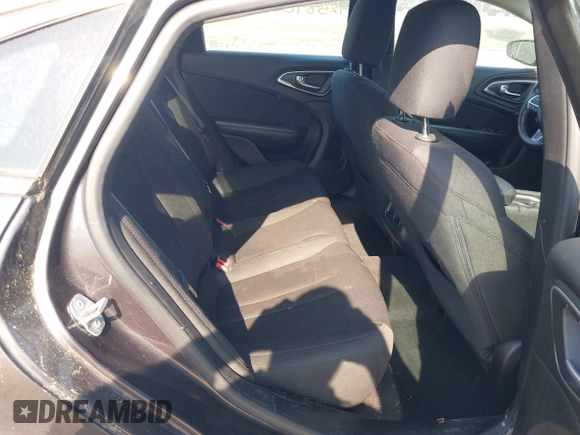 2015 Chrysler 200 Limited with VIN 1C3CCCAB8FN505273, listed as a IAAI auction lot 42589065 with 114,223 mi miles and . Bid and sale history available at DreamBid. Image 8.