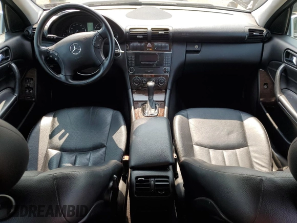 2005 Mercedes-Benz C 240 z VIN WDBRF81J75F604725, wystawiony jako Copart lot #59371735 z przebiegiem 120 834 mil mil oraz Szkoda całkowita • Salvage title. Historia ofert i sprzedaży dostępna na DreamBid. Obrazek 8.