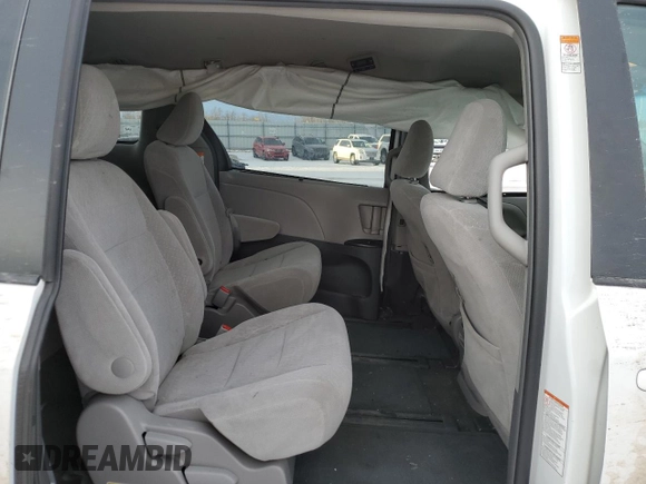 2017 Toyota Sienna LE with VIN 5TDJZ3DC2HS183152, listed as a Copart auction lot 88804605 with 221,348 mi miles and Salvage Title. Bid and sale history available at carsss.com. Image 11.