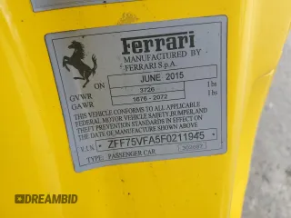 2015 Ferrari 458 Italia Speciale z VIN ZFF75VFA5F0211945, wystawiony jako Copart lot #52176114 z przebiegiem Nie podano mil oraz Nie do naprawy. Historia ofert i sprzedaży dostępna na DreamBid. Obrazek 14.